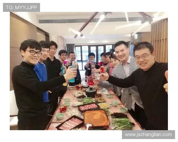 足球巨星齐送祝福新春贺岁共迎祥瑞佳节欢聚共享喜气洋洋